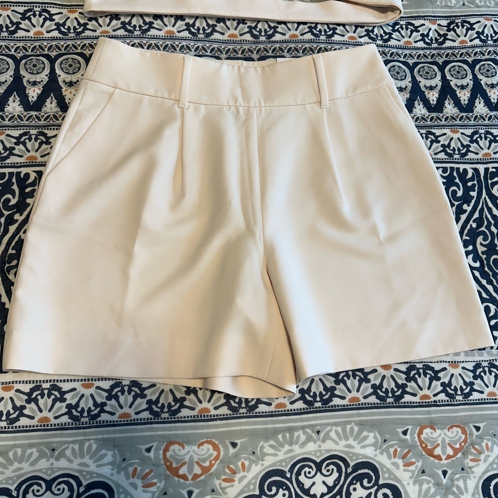 NWT White House Black Market
